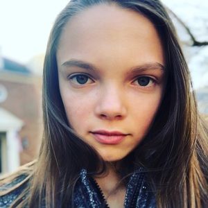 Meet your Posher, Mia